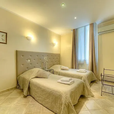 Chryseis * Κάννες