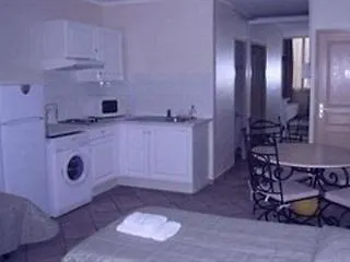 Chryseis Κάννες