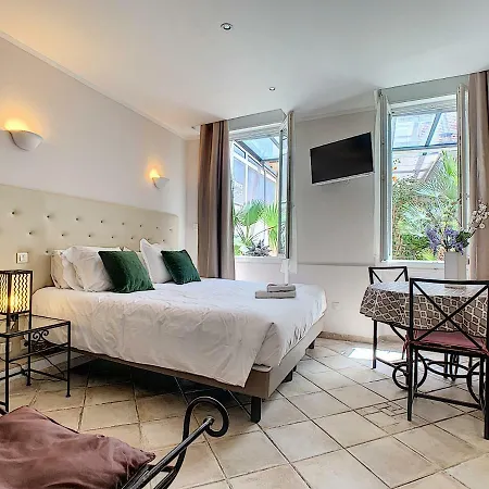 Chryseis Διαμέρισμα