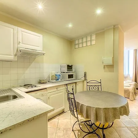 Chryseis Apartmán *