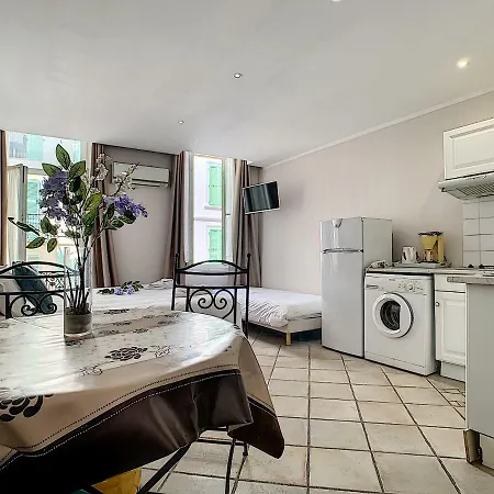 Chryseis Daire Cannes