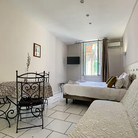 Apartament Chryseis *