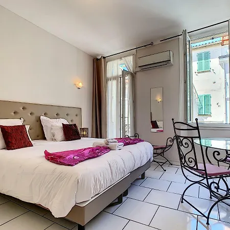 Daire Chryseis Cannes